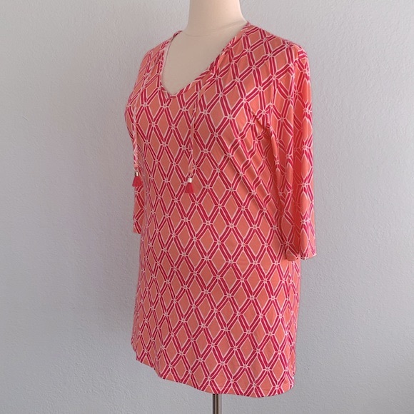 Viv & Lou Diamond Print Shift Dress - Picture 6 of 11